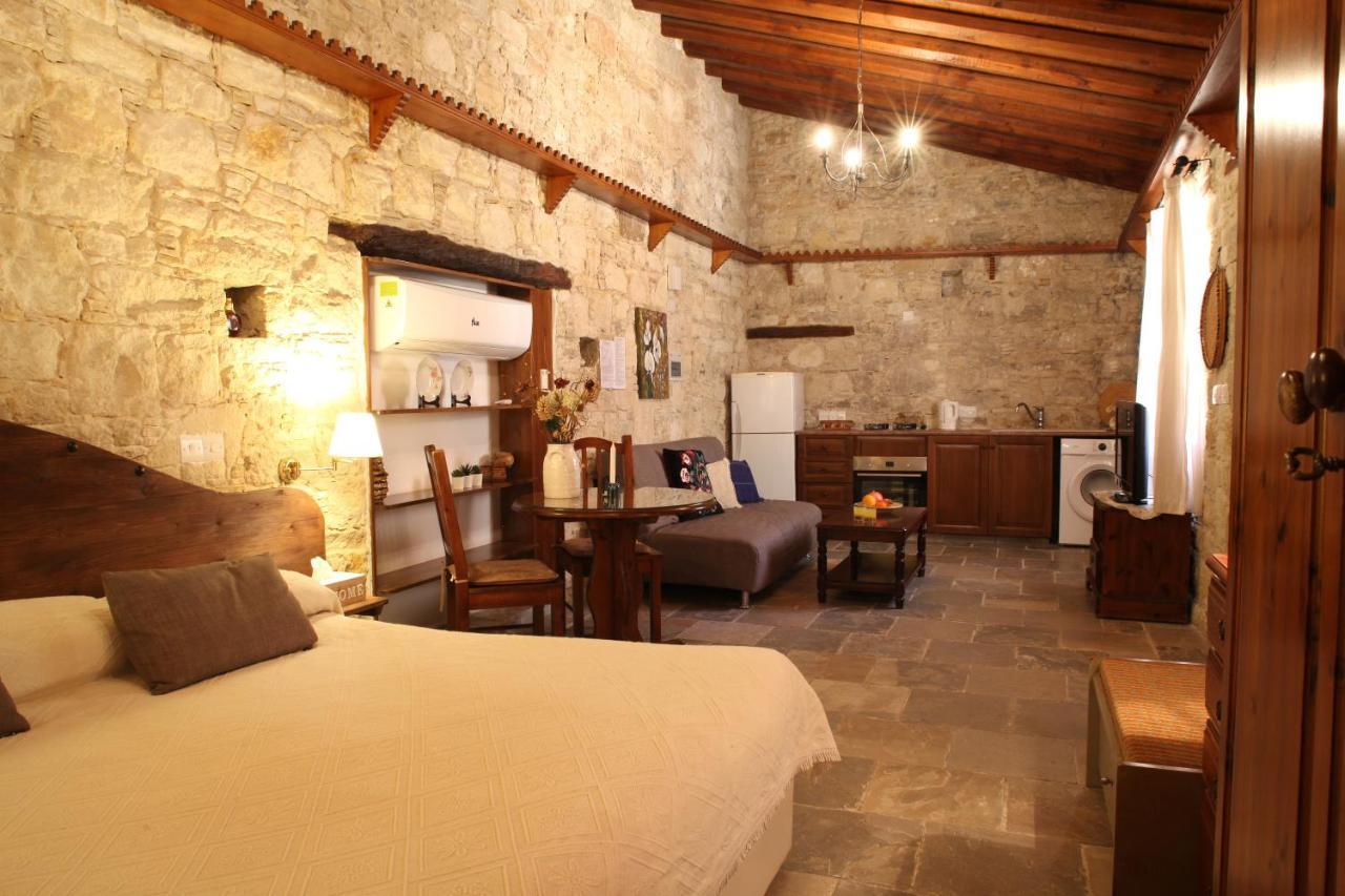 Agrovino Lofou Hotel Exterior photo