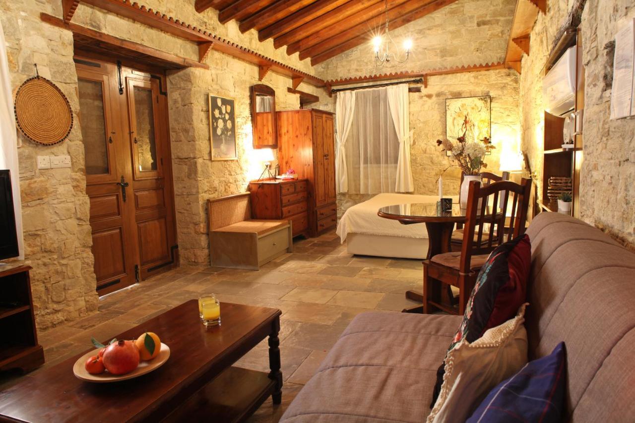 Agrovino Lofou Hotel Exterior photo