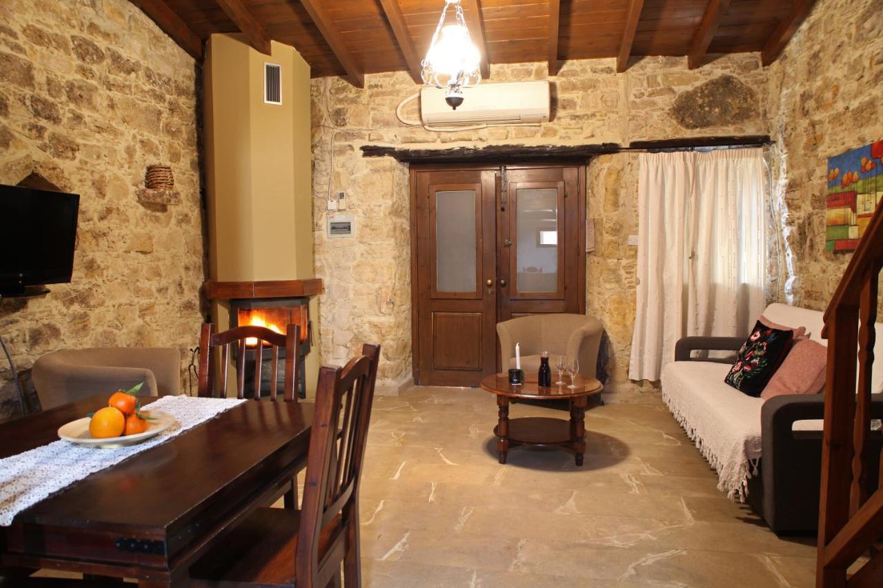 Agrovino Lofou Hotel Exterior photo